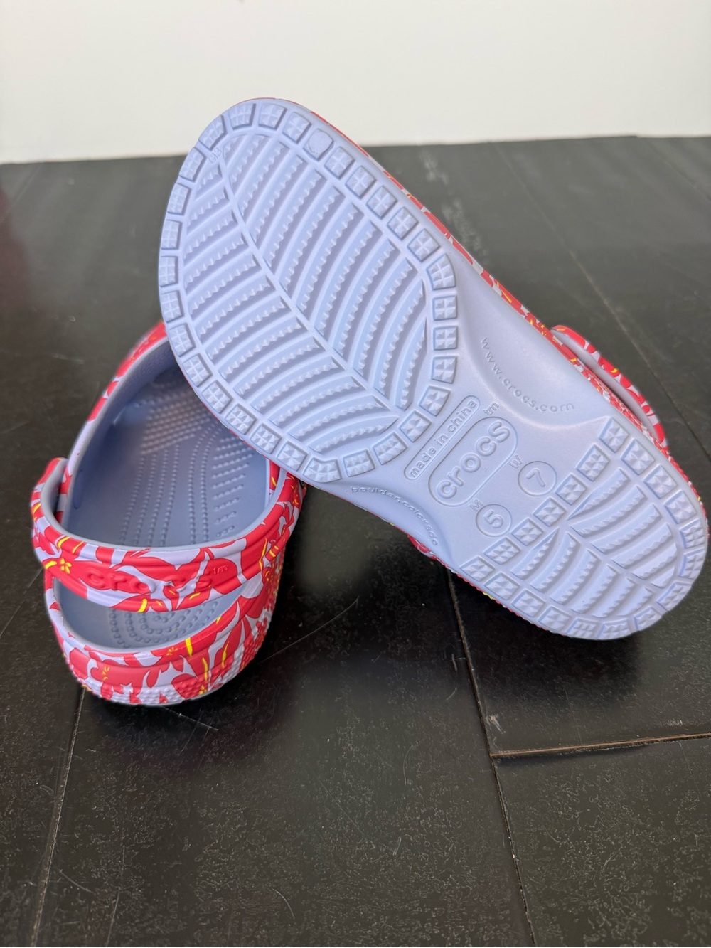 NWOT CROCS Classic Island Floral Clogs - Red and Light Blue - Picture 5 of 5